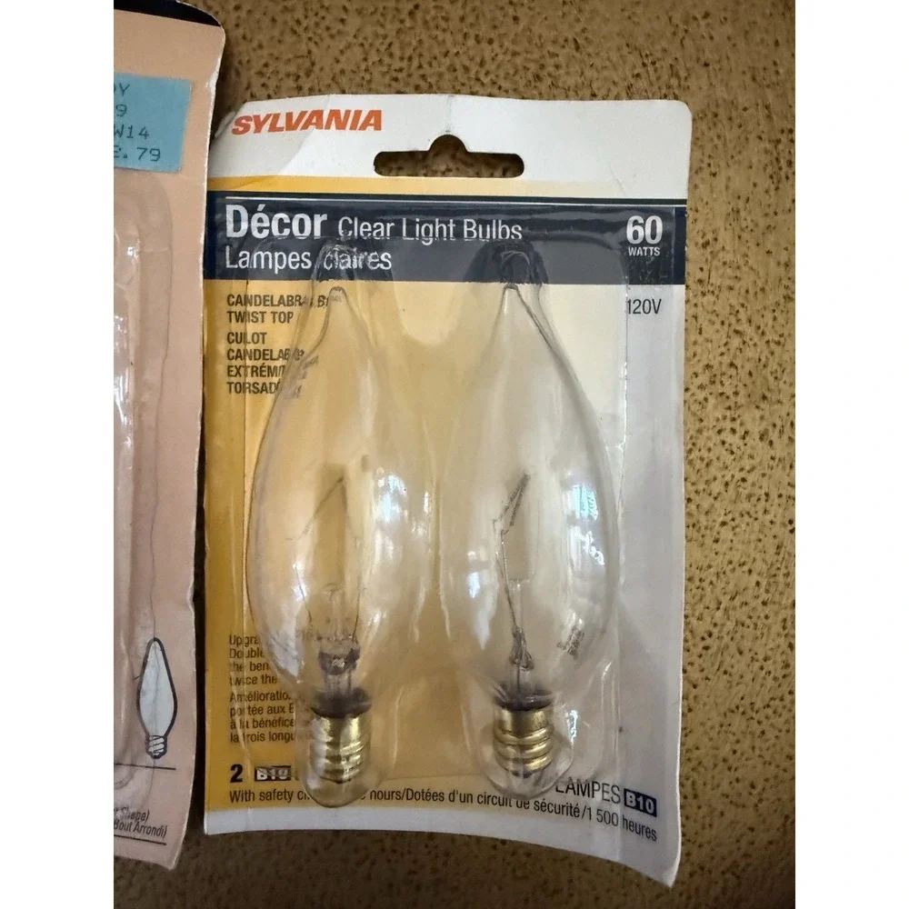 4 GE & Sylvania 60 Watt Candelabra Base Bulbs Crystal Clear (2) 2 Packs NEW!